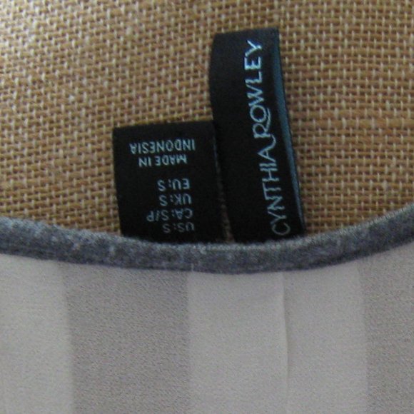 Grey and cream striped Cynthia Rowley top - Picture 4 of 4